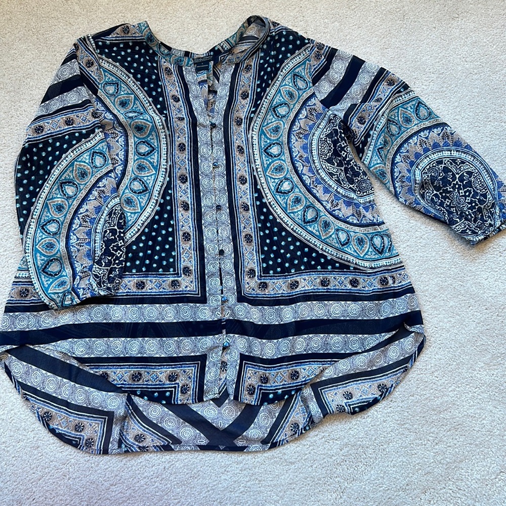 Lucky Brand Flowy button up with 3/4 length sleeves